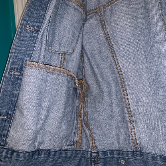 Jeans Jacket 🌞🍃 - Picture 7 of 7